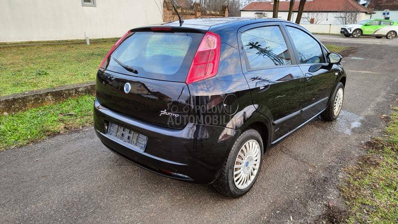 Fiat Grande Punto 1,4  8v