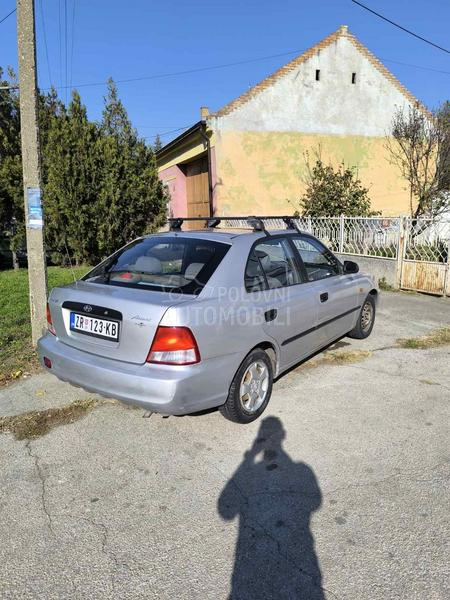 Hyundai Accent 1.3