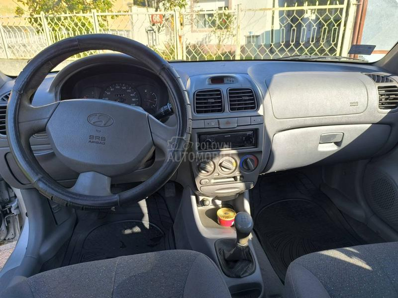 Hyundai Accent 1.3