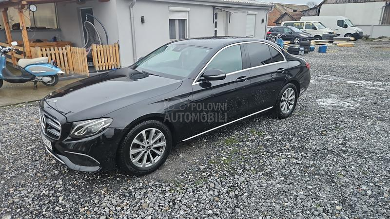 Mercedes Benz E 220 220cdi 4 matic NOV