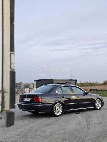 BMW 523 523i Sport