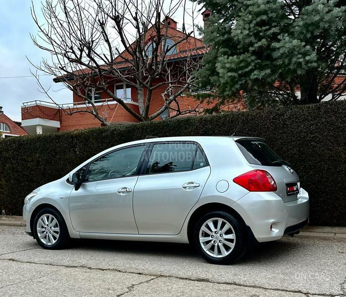 Toyota Auris D 4D LUNA CH