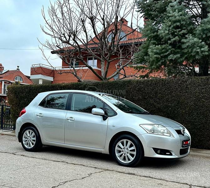 Toyota Auris D 4D LUNA CH