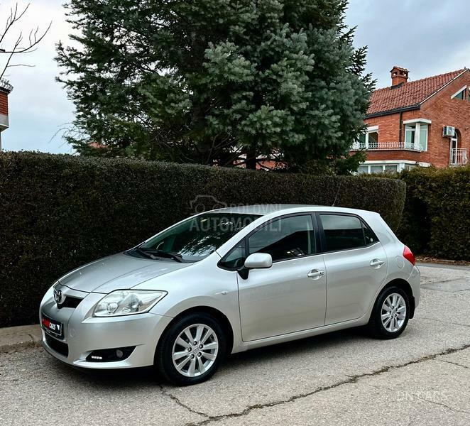 Toyota Auris D 4D LUNA CH