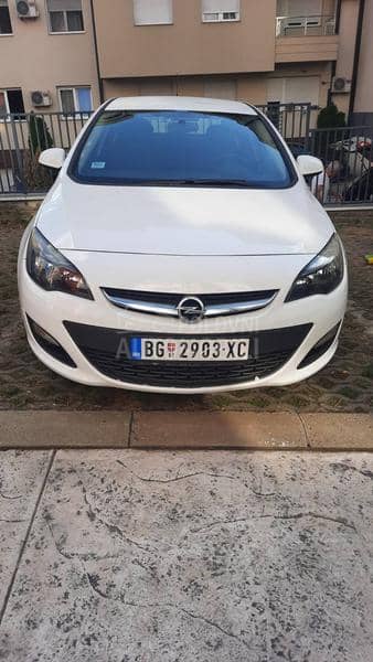 Opel Astra J 1.4 Turbo