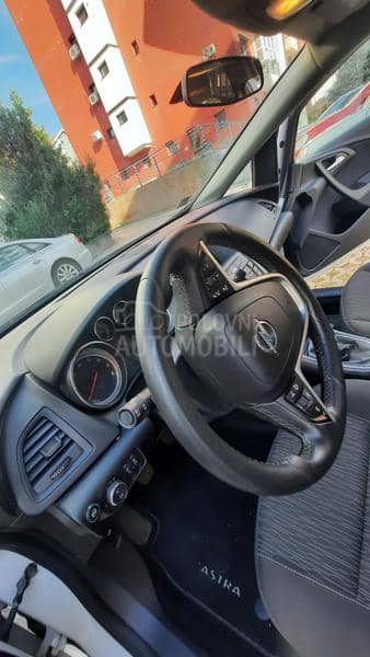 Opel Astra J 1.4 Turbo