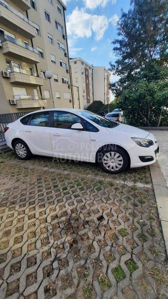 Opel Astra J 1.4 Turbo