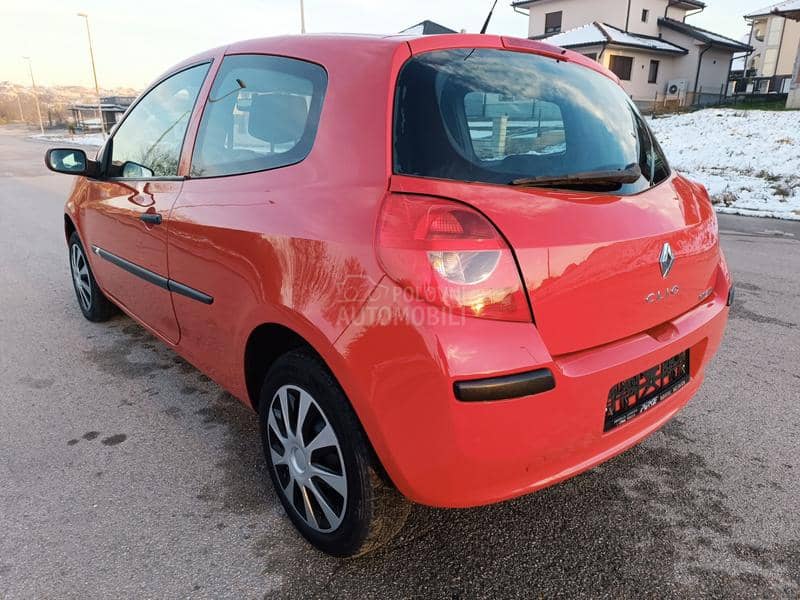 Renault Clio 1.2 TOOP