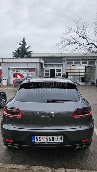 Porsche Macan 