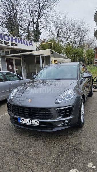 Porsche Macan 