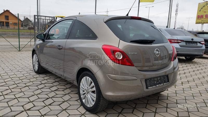 Opel Corsa D 1.2 SEKV.PL/0DLIČNA