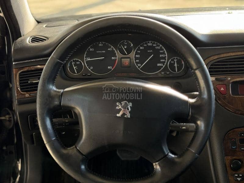 Peugeot 607 