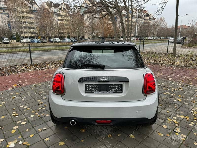 MINI Cooper AUT LED LCI