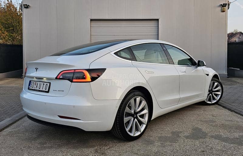 Tesla Model 3 Long Range