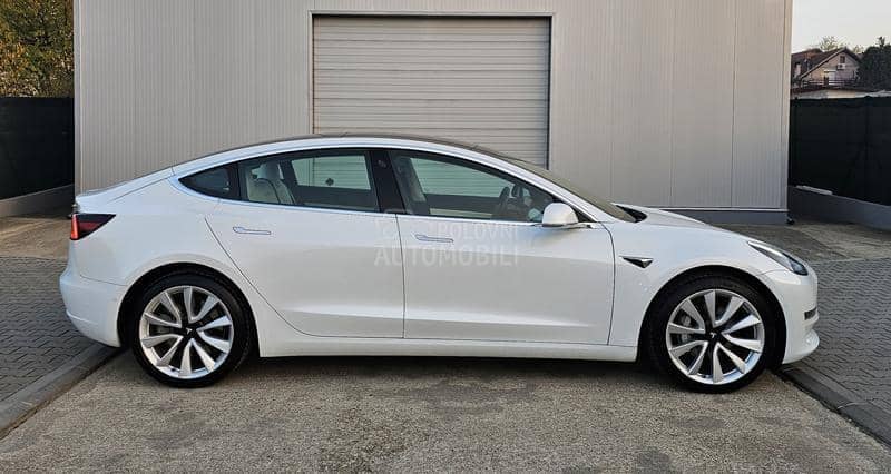 Tesla Model 3 Long Range