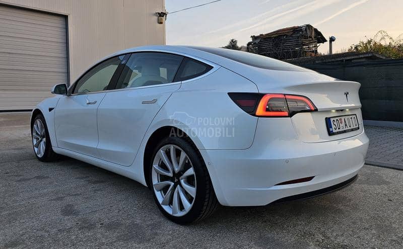 Tesla Model 3 Long Range