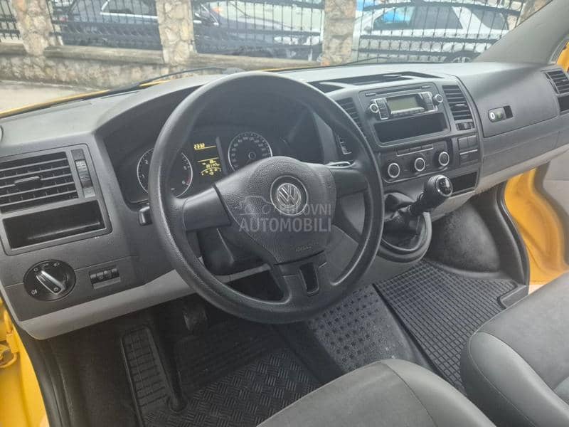 Volkswagen Transporter T5 2.0 TDI