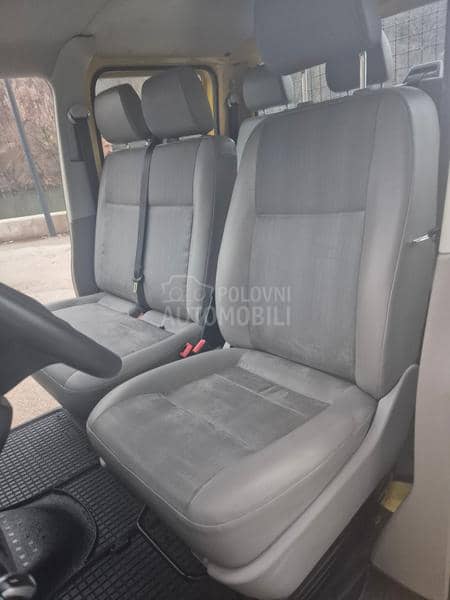 Volkswagen Transporter T5 2.0 TDI