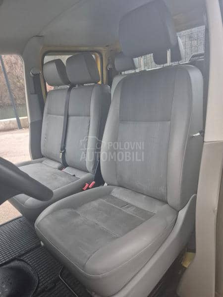 Volkswagen Transporter T5 2.0 TDI