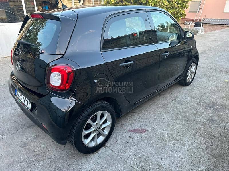 Smart ForFour 1.0