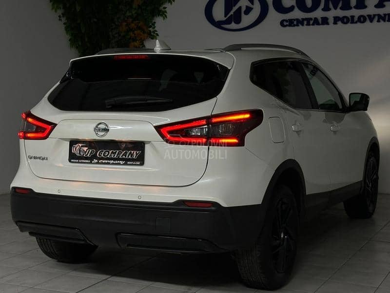 Nissan Qashqai 1.2 TEKNA PERLA PAN