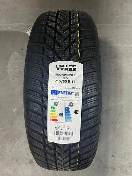 Nokian 215/60 R17 Zimska