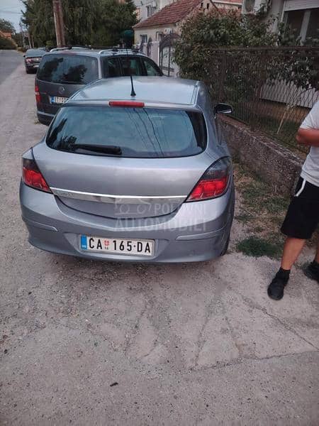 Opel Astra H 