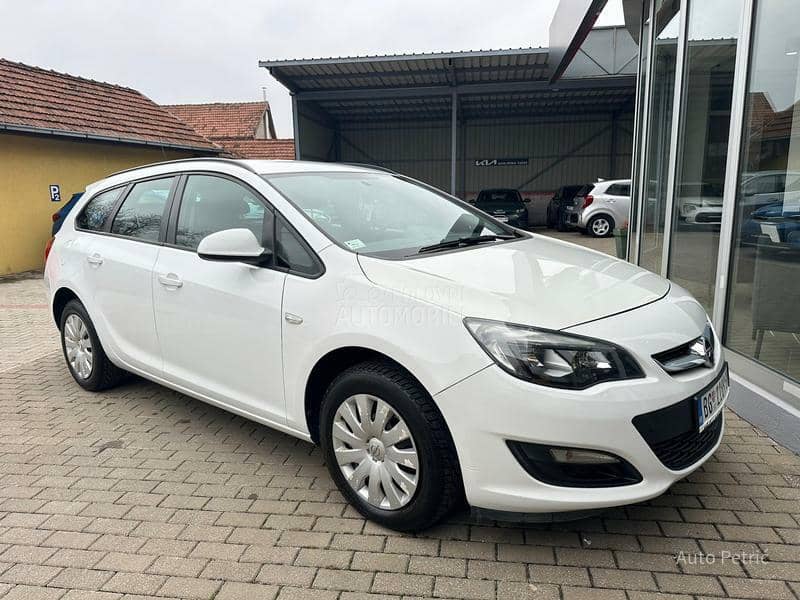 Opel Astra J 1.6 CDTI