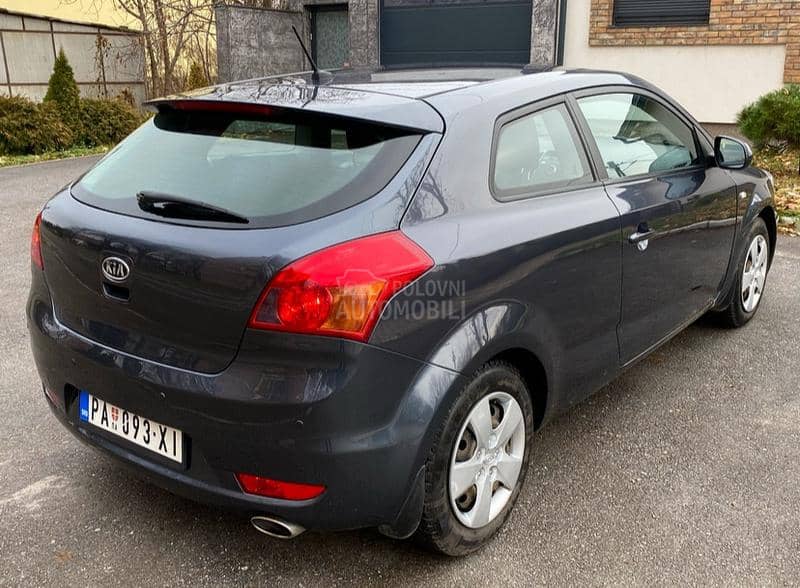 Kia pro_cee`d 1.4 LX Fresh