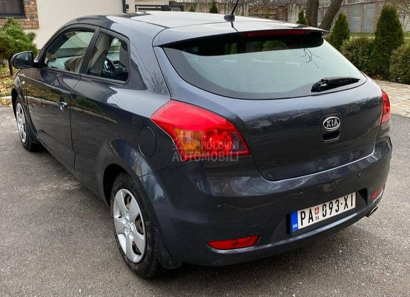 Kia pro_cee`d 1.4 LX Fresh