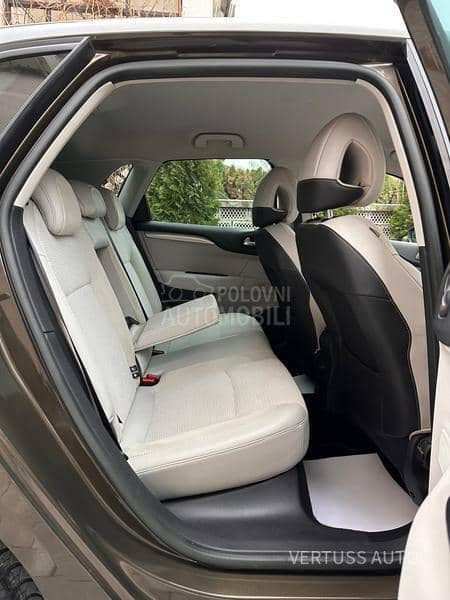 Citroen C4 1.6eHDI/EXCLUSIVE