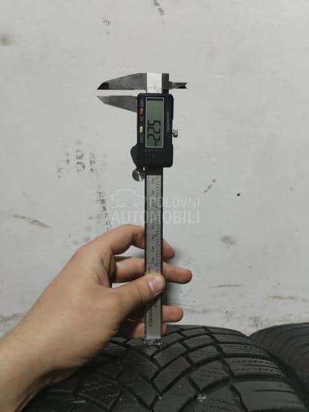 Bridgestone 225/55 R18 Zimska