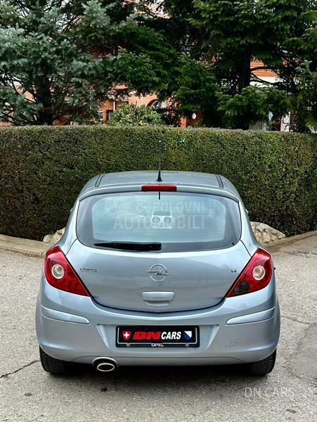 Opel Corsa D ENJOY CH