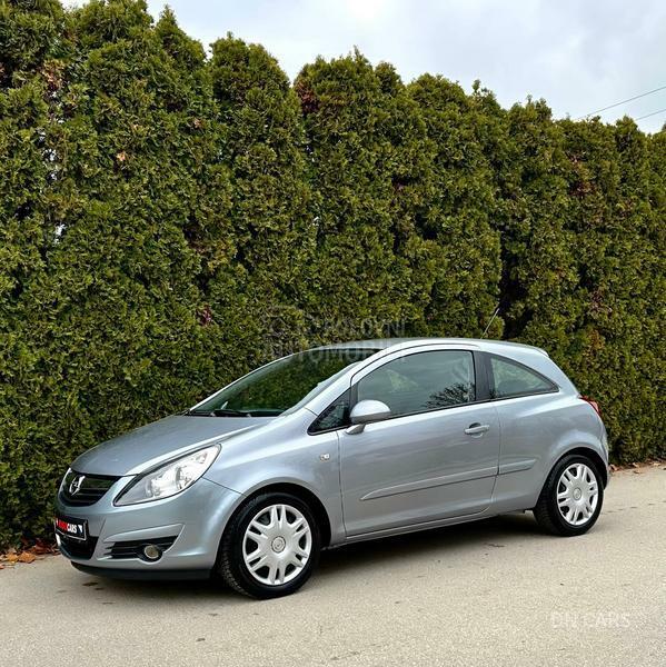 Opel Corsa D ENJOY CH