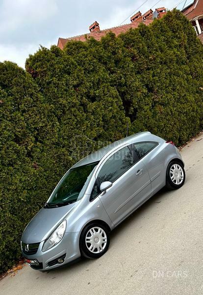 Opel Corsa D ENJOY CH