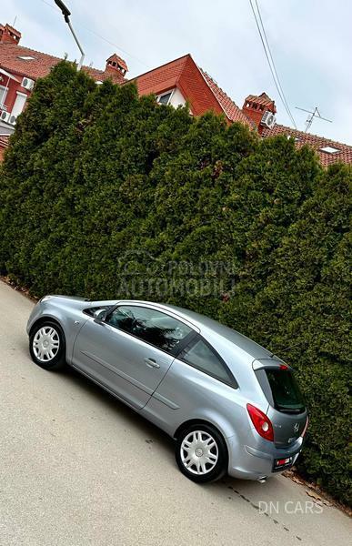 Opel Corsa D ENJOY CH