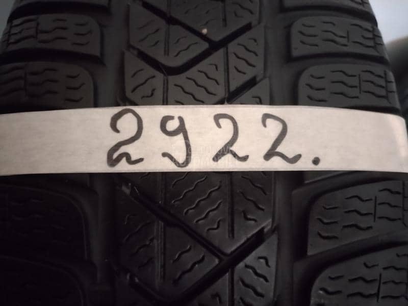 Pirelli 215/60 R16 Zimska