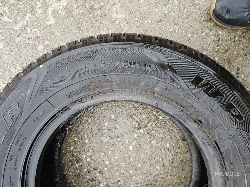 Goodyear 225/70 R16 Sve sezone