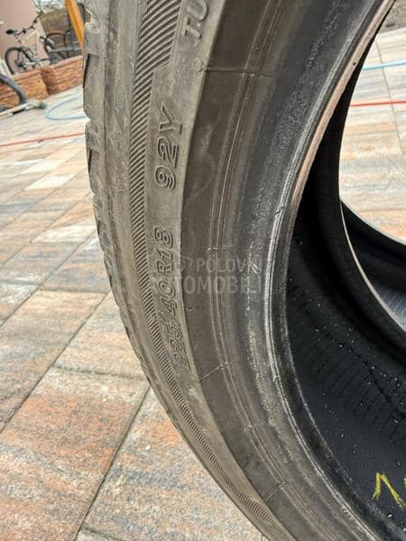 Bridgestone 225/40 R18 Letnja