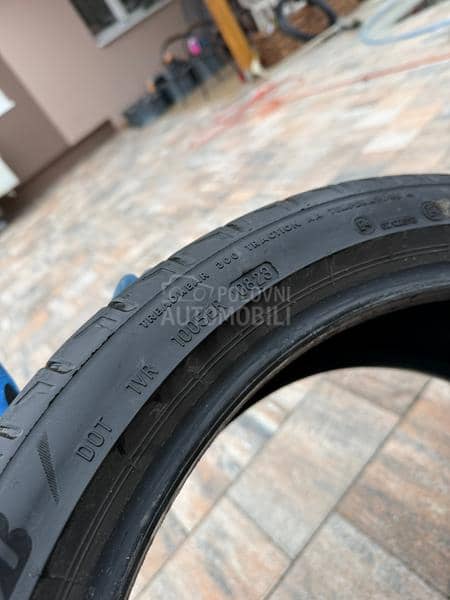 Bridgestone 225/40 R18 Letnja