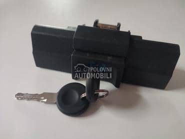 Brava gepeka sa ključem za Volkswagen Jetta od 1984. do 1992. god.