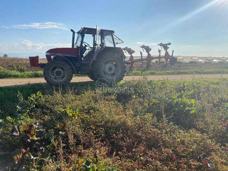 Case IH 4240