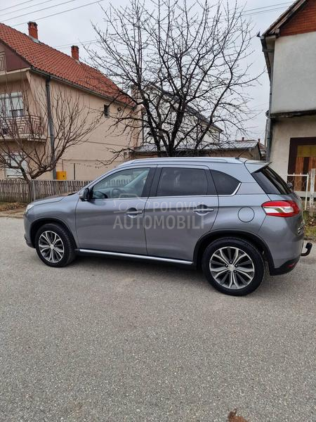 Peugeot 4008 1.6hdi 4x4 ALLURE