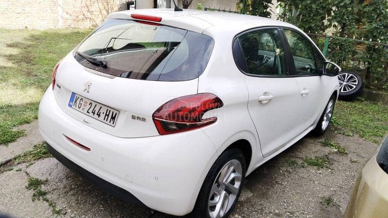 Peugeot 208 1.6 hdi