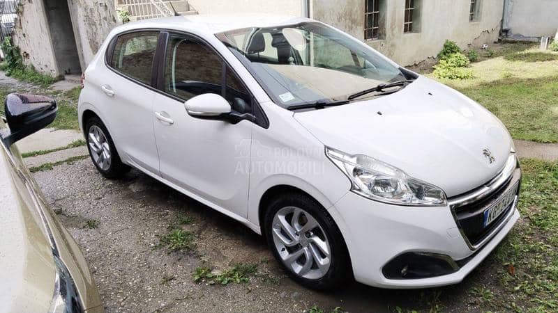 Peugeot 208 1.6 hdi