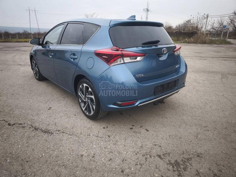 Toyota Auris 1.2 T Sport