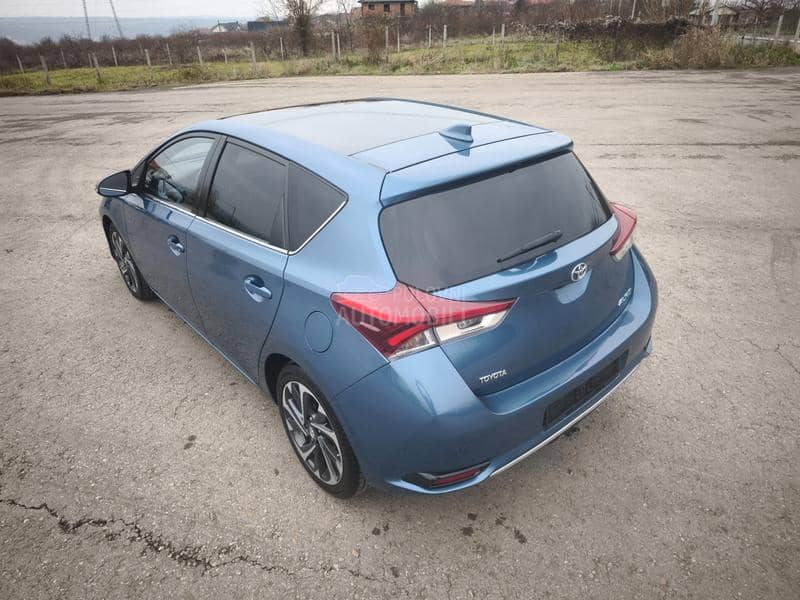 Toyota Auris 1.2 T Sport