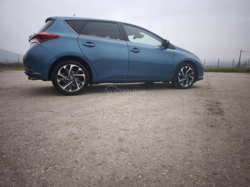 Toyota Auris 1.2 T Sport