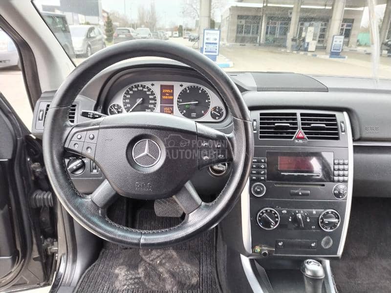 Mercedes Benz B 200 