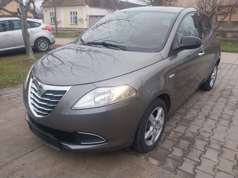 Lancia Ypsilon 13mjtd